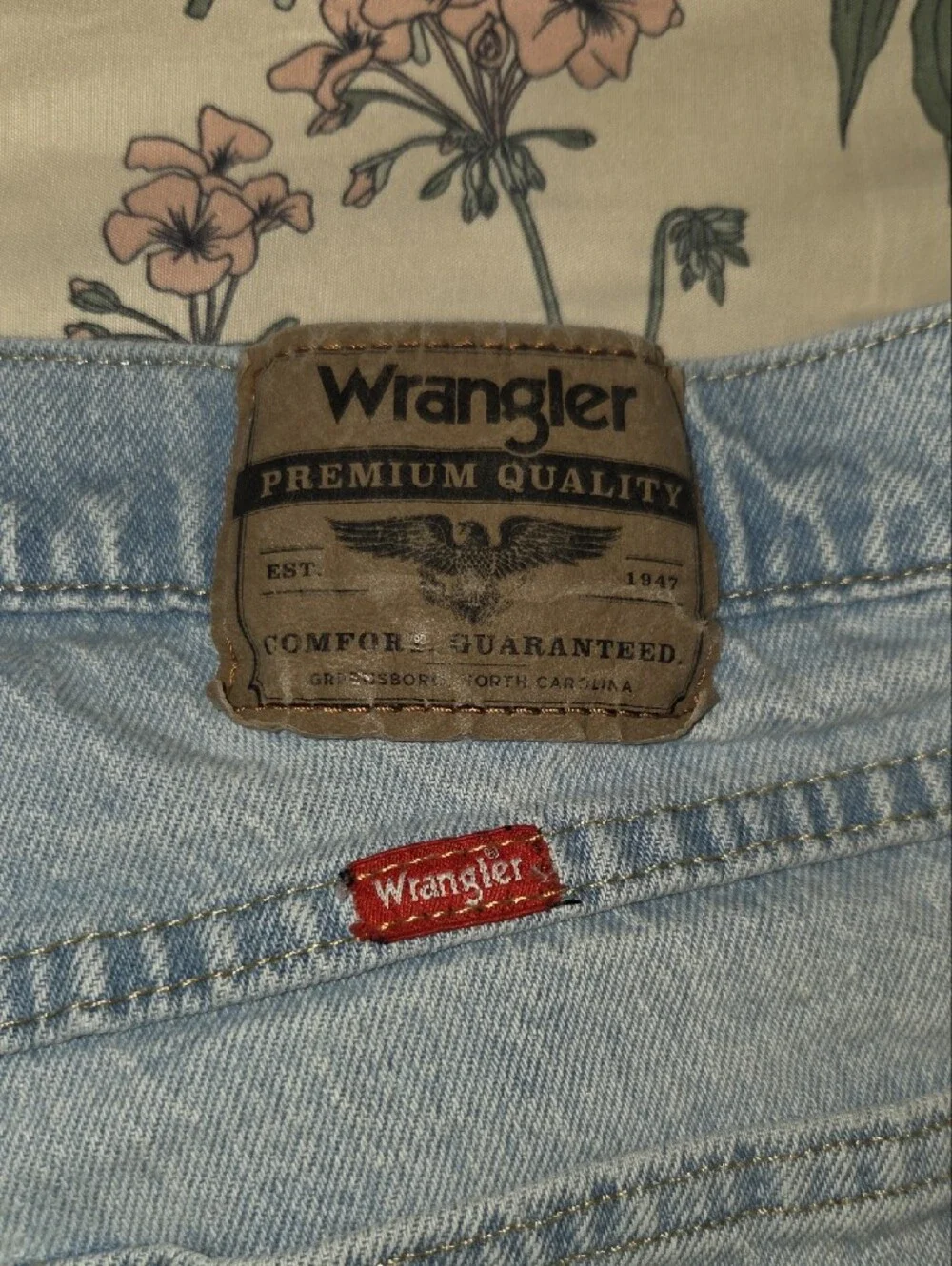 Wrangler Pale Blue Straight Leg Men's Jeans
